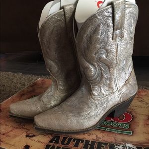 Metallic Silver Laredo western boots